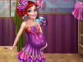 Laro Pregnant Princesses On Catwalk