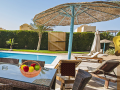 Laro Tropical Vacation Escape